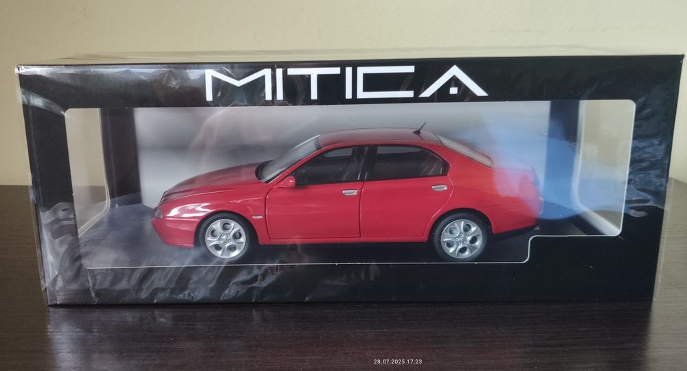 Alfa Romeo 166 3.0 V6 1:18 Mitica
