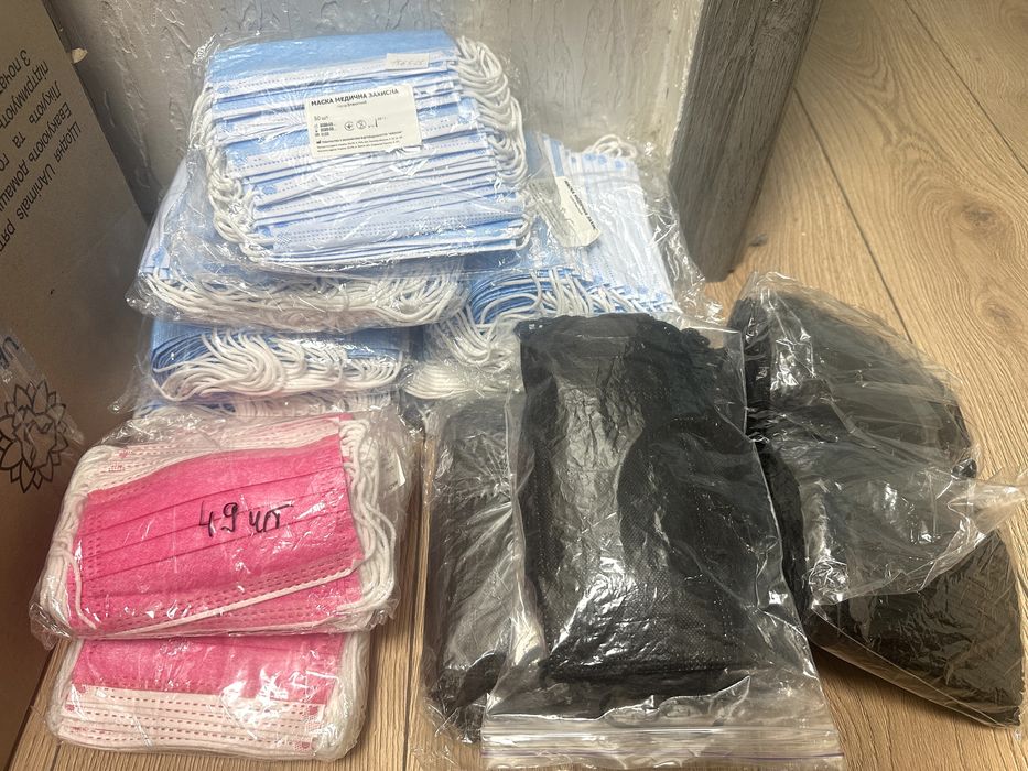 500 шт медичні маски тришарові нестерильні медицинских масок