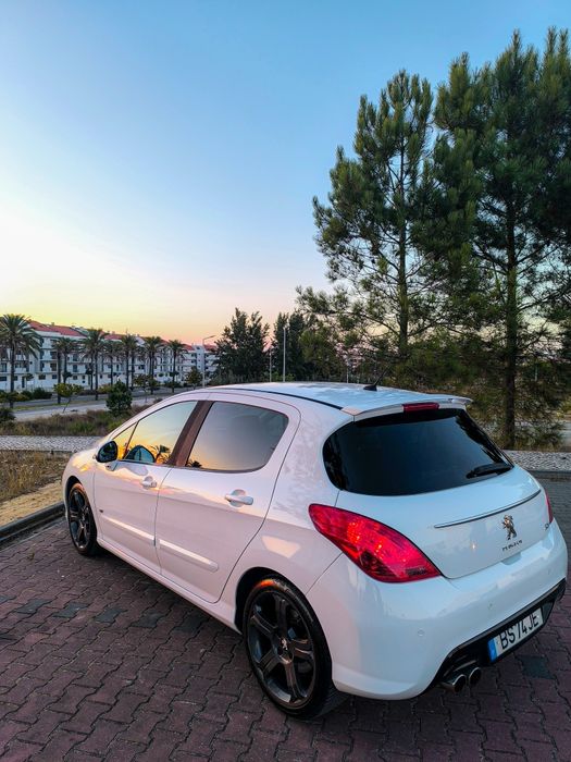 Peugeot 308 GTi 1.6 THP (200 cv) – Imaculado | Bi-Xénon | Mecânica Totalmente Renovada