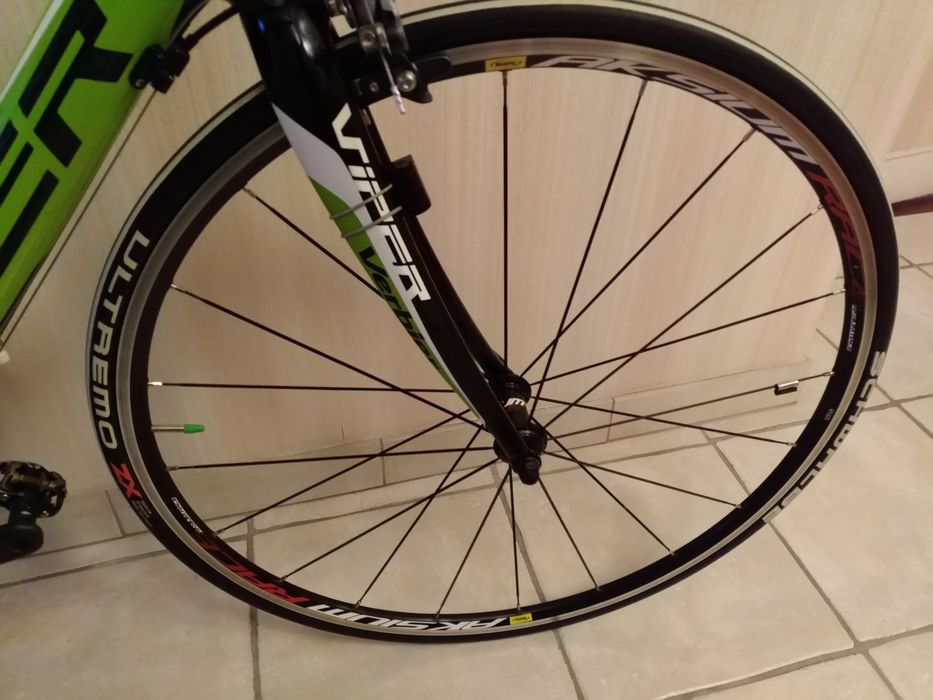 Bicicleta de corrida VIPER Carbono Monocoque