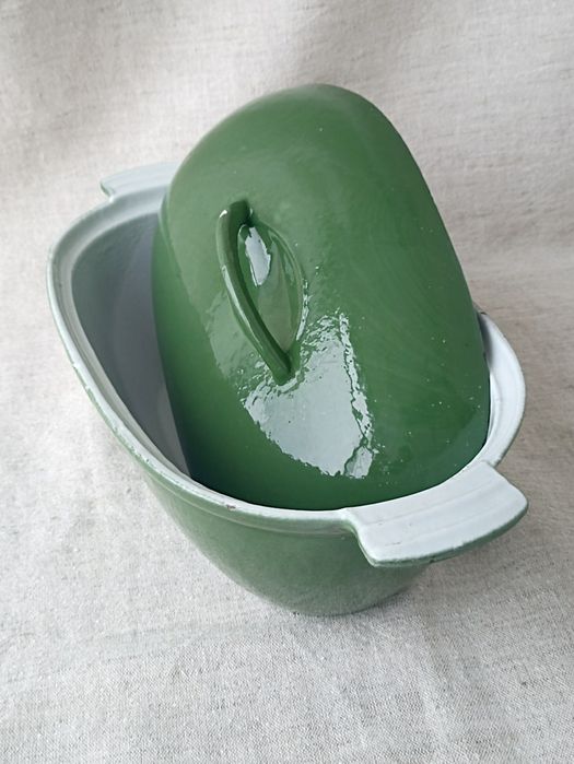 Гусятниця чавунна 2.5 л, емаль