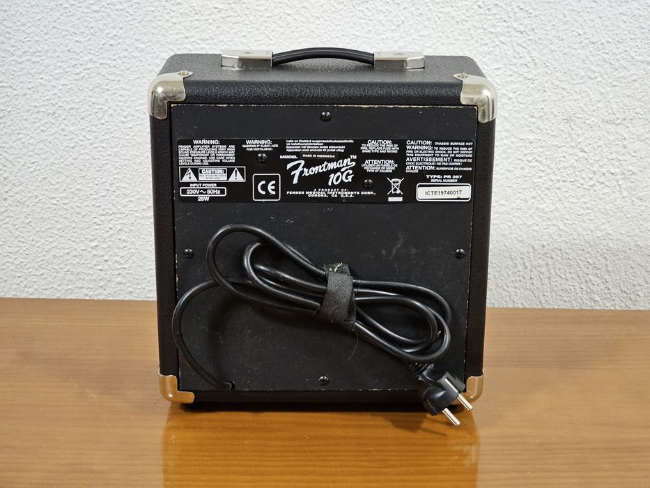 Vendo Amplificador Fender Frontman 10G