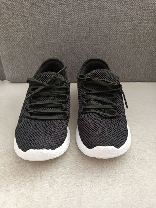 Buty siateczkowe, r. 36