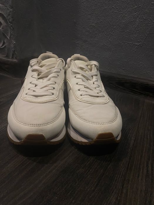 Продам Кросовки Levis