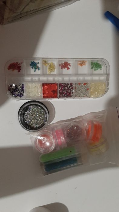 Стемпинг, стразы, крафт пакеты