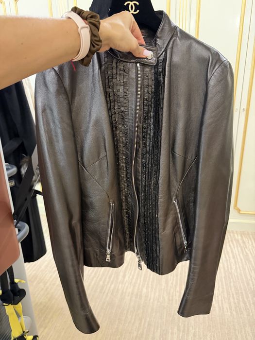Продам куртку Prada 100% оригинал