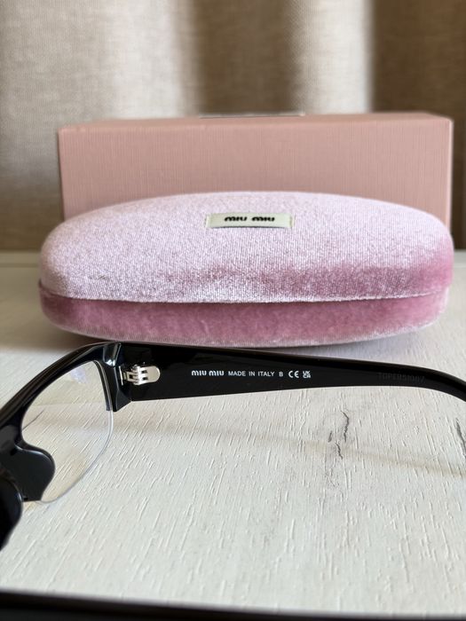 Окуляри MIU MIU