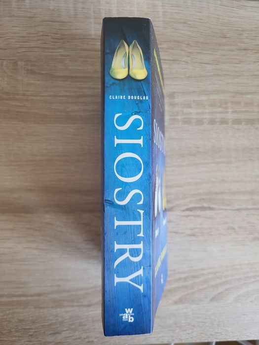 Claire Douglas Siostry