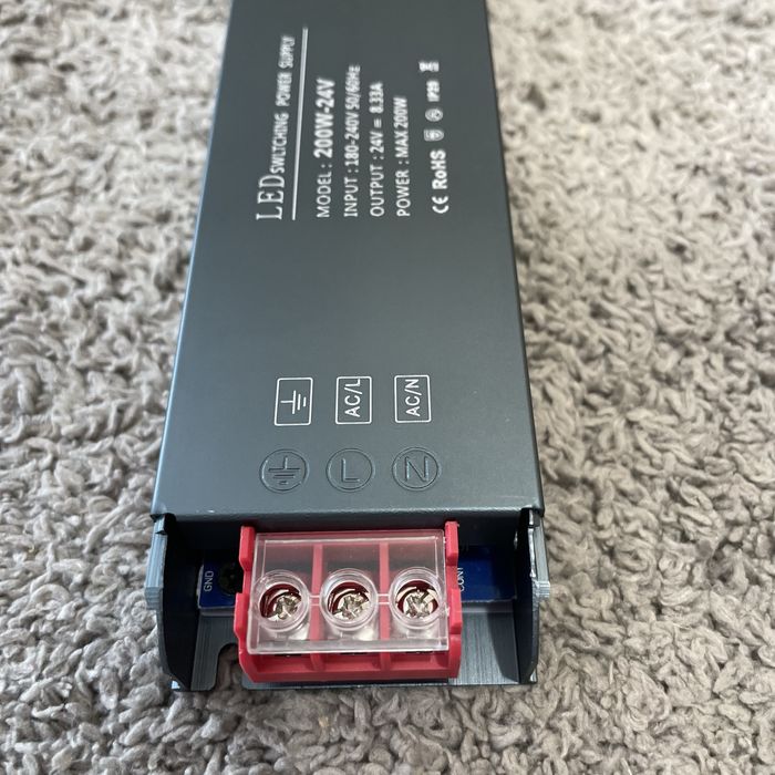 Sterownik zasilacza LED transformator 200W-24V IP20 (3)