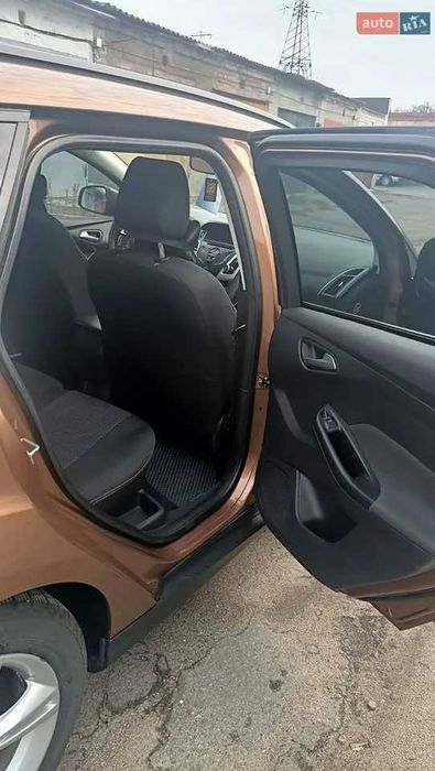 Ford Focus 2013 VIN WF0LXXGCBLDR03870 фото оголошення 12 з 17