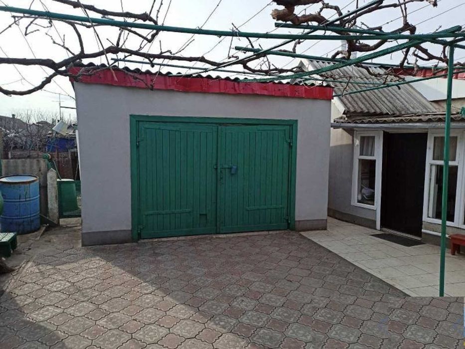 Продам просторий дом у с. Буялик площею 92 кв.м.  Одесская  обл.  р9