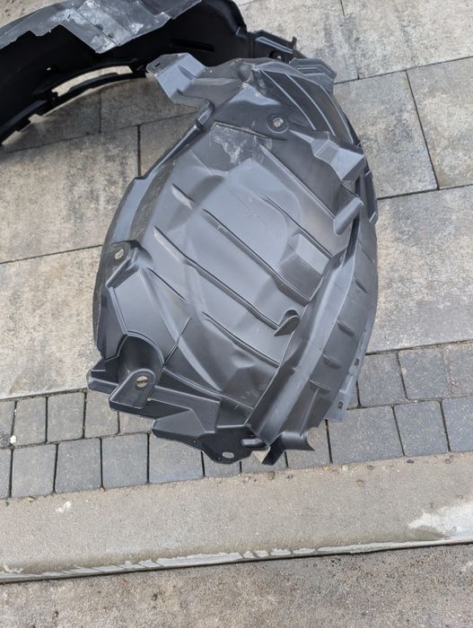 Підкрилок Nissan rogue t33 передній правий