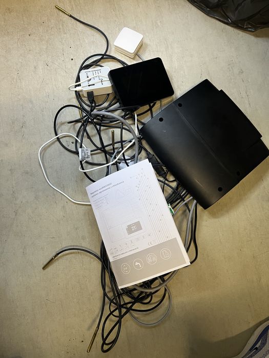 Regulator grzania sterownik chlodzenia plum ecomax 360 z panelem sterujacym czujnikami i modulem internetowym kotla pieca pompy