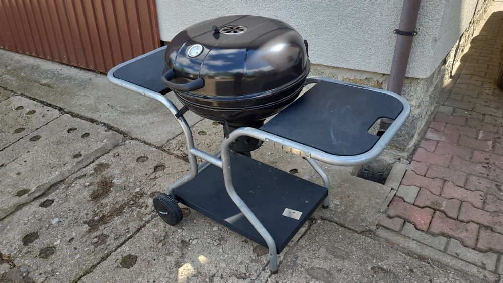 Grill węglowy bbq
