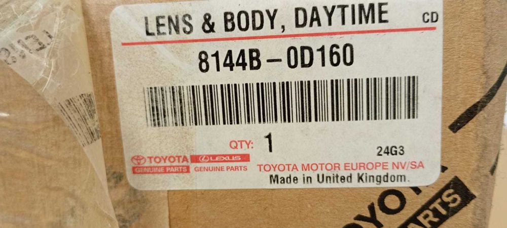 ORYGINALNY Halogen lewy DRL Yaris Cross 8144B0D160