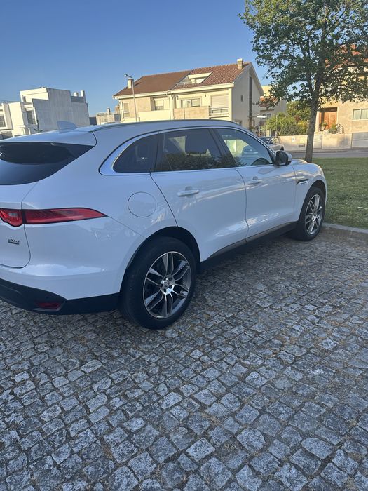 Vendo Jaguar F‑PACE em excelente estado geral