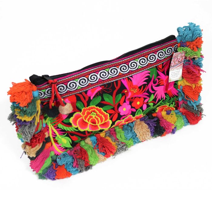 Modna Torebka Etniczna z pomponami