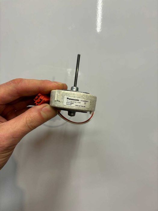 1995 грн НОВИЙ ОРИГІНАЛЬНИЙ вентилятор PANASONIC FDQB28WP4 для холодильника  WHIRLPOOL 481010843935, 481010751022, 481010721751 на 12V та 2W 2 провода