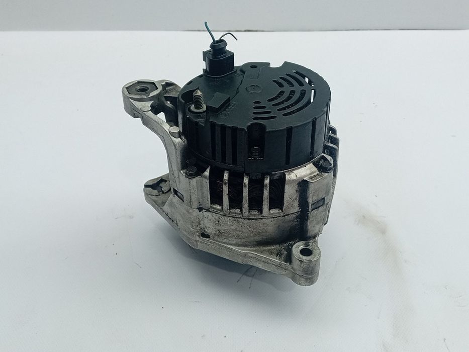 Alternador VOLKSWAGEN Passat Variant (3B6)
