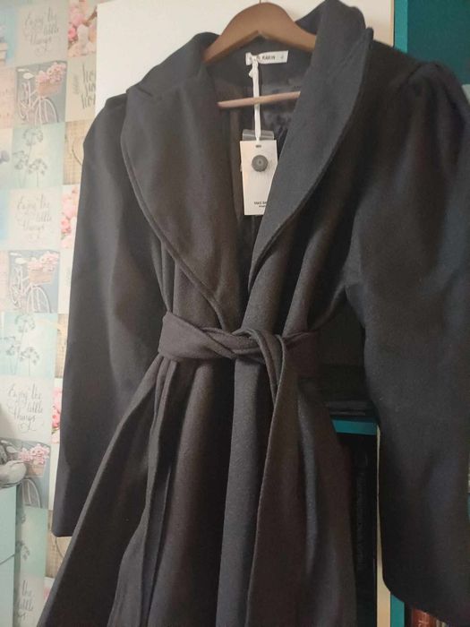 Płaszczyk na guzik