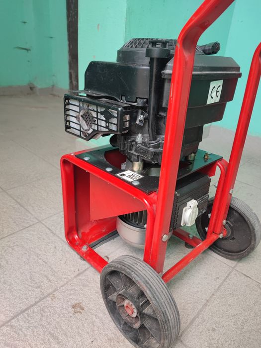 Продам гениратор  Endress 1,4 kv