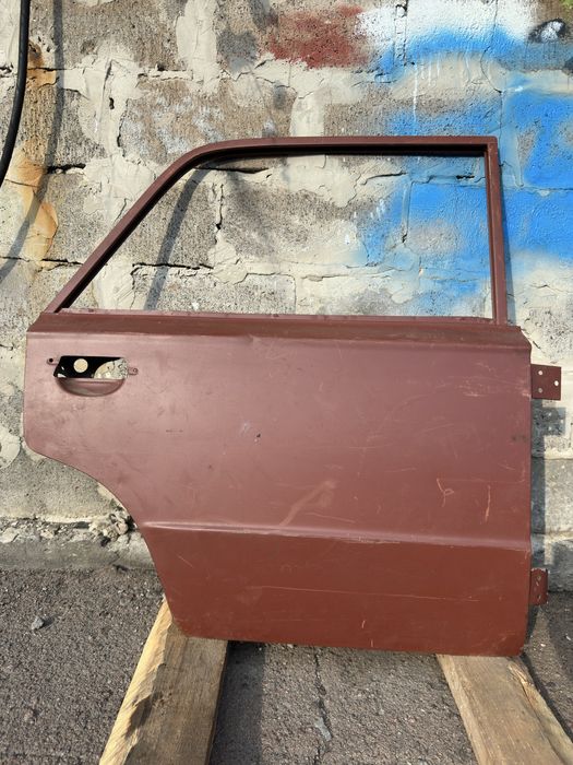 Двері нові ВАЗ 2106  ціна 1200 грн.