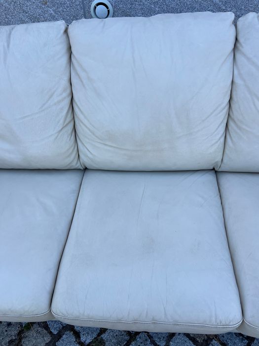 Sofá Italsofa de 3 lugares em pele creme – bom estado