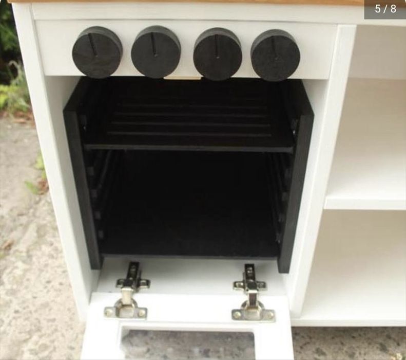 Деревяна дитяча кухня