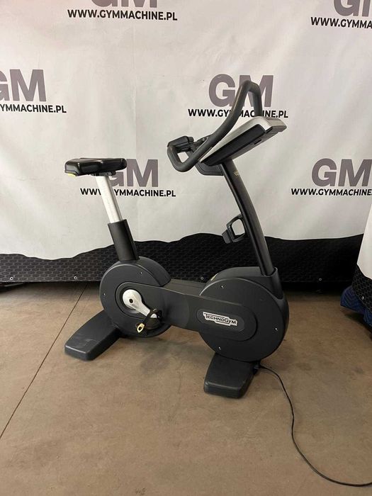 Rower Pionowy Technogym Excite 1000 live