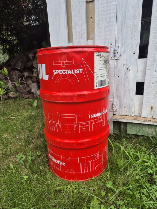 Beczka po oleju  motul 60l