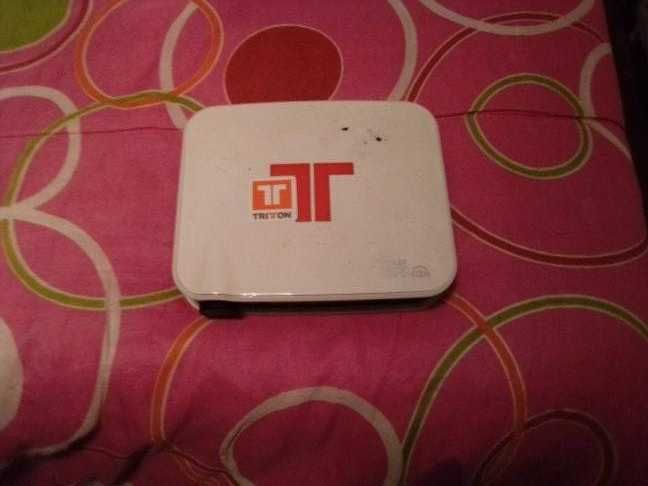 box para fonesTritton Pro