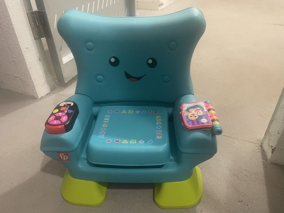 Interatywny fotelik fisher price i dodatki