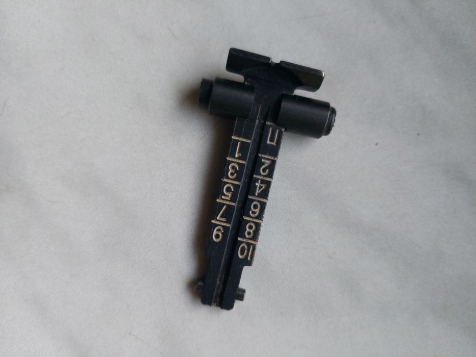 Przyrządy celownicze szczerbinka