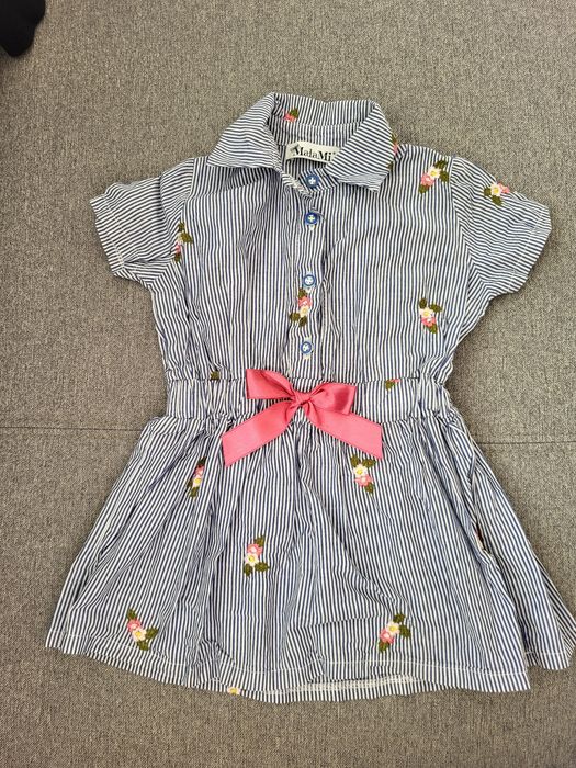 Letnia sukienka w prążki