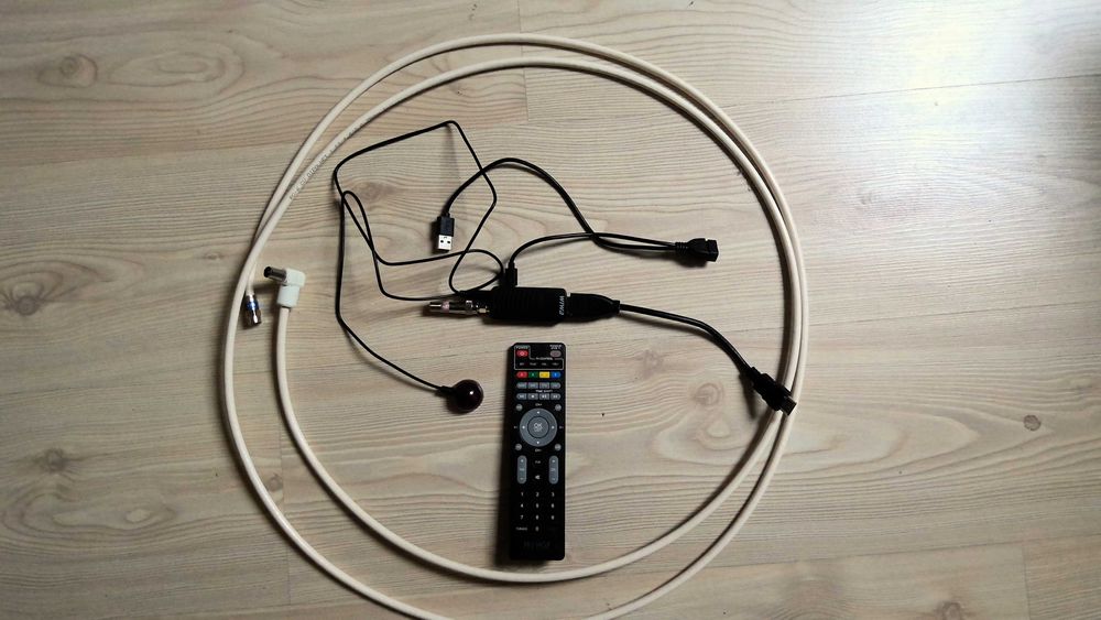 Telewizor 32 cale Philips 32phh4100/88 z dekoderem WIWA H.265 MINI