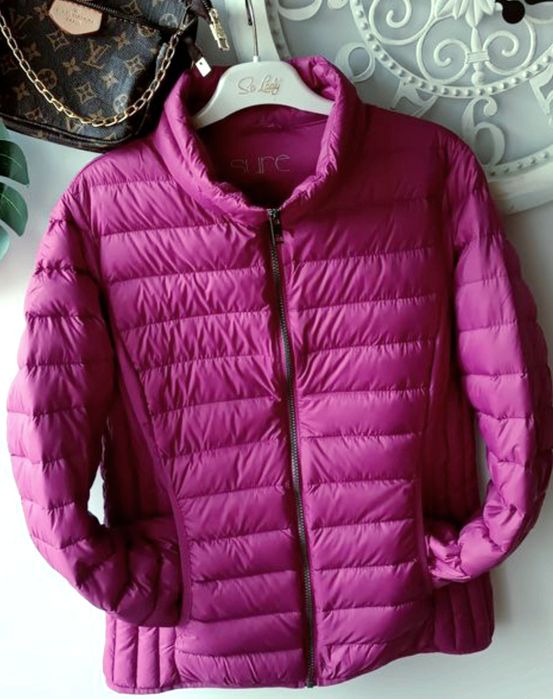 Весенняя брендовая ультралегкая куртка. Р 48. Пух перо