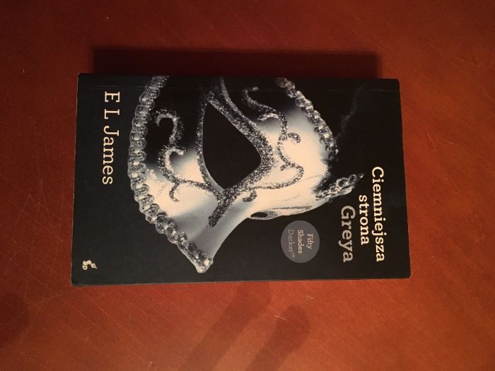 Ciemniejsza strona Greya // E. L. James
