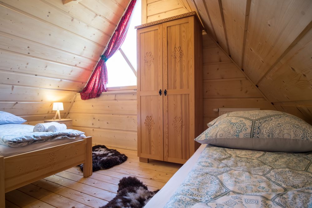 Drewniany domek w górach, Święta Bożego Narodzenia, sauna jacuzzi