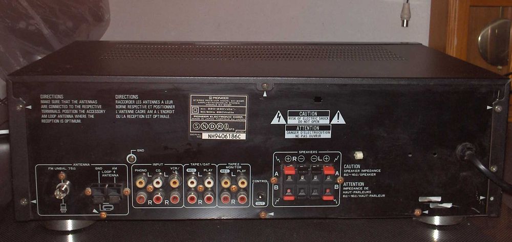 Amplituner PIONEER SX 202R