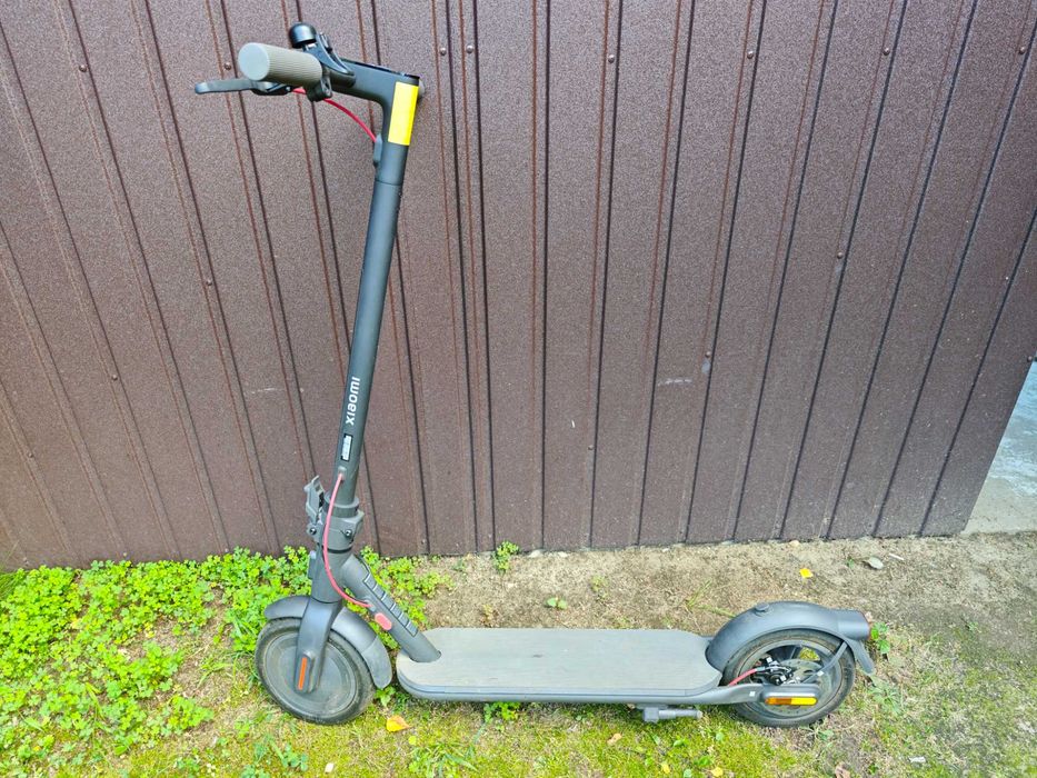 Hulajnoga Xiaomi Electric Scooter 4 NE