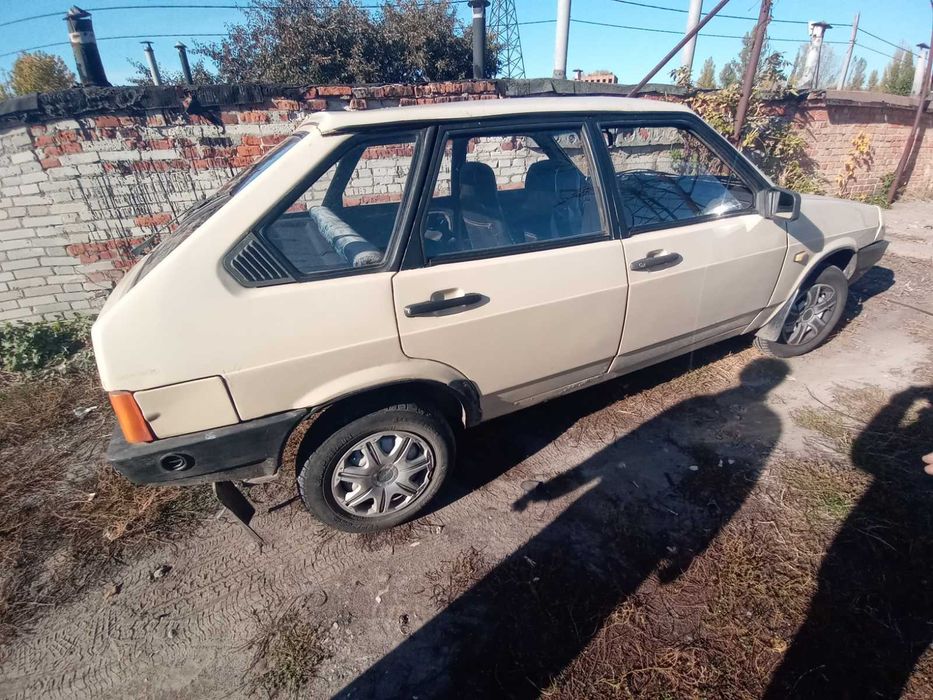 автомобіль ВАЗ 2109