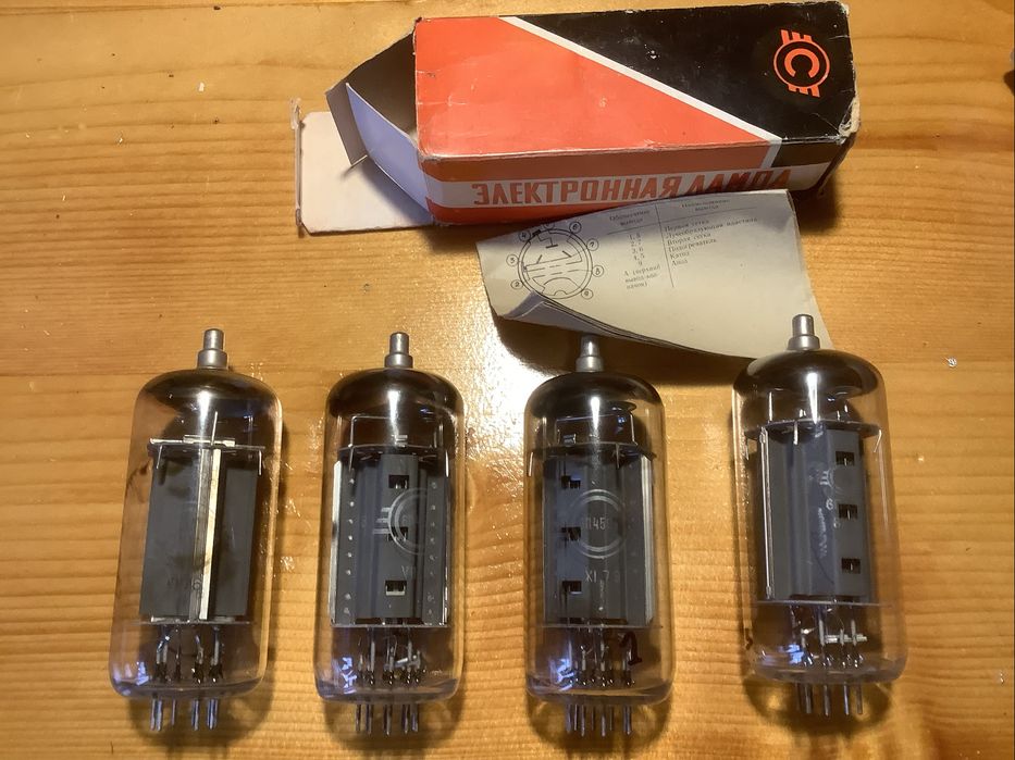 Лампы элнктронные 6п45с 4 шт.