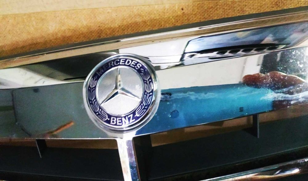 Решетка радиатора Мерседес. С класс w204