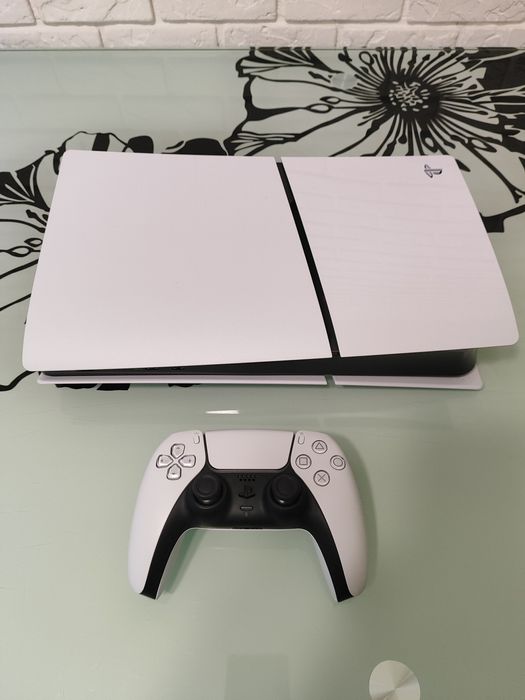 Sony PlayStation 5 Slim Digital Edition (1TB) — Повний комплект, ідеал