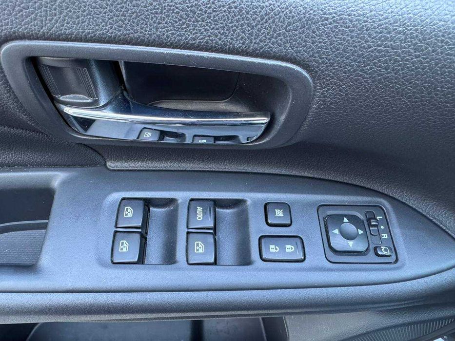 Mitsubishi Outlander 2017 Офіціал
