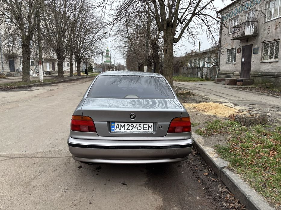 Продам бмв е39 в хорошому стані