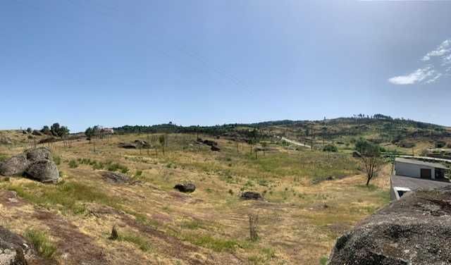 Terreno com 7 Hectares (70 000 m2) com agua e luz- Viabilidade de Construçao