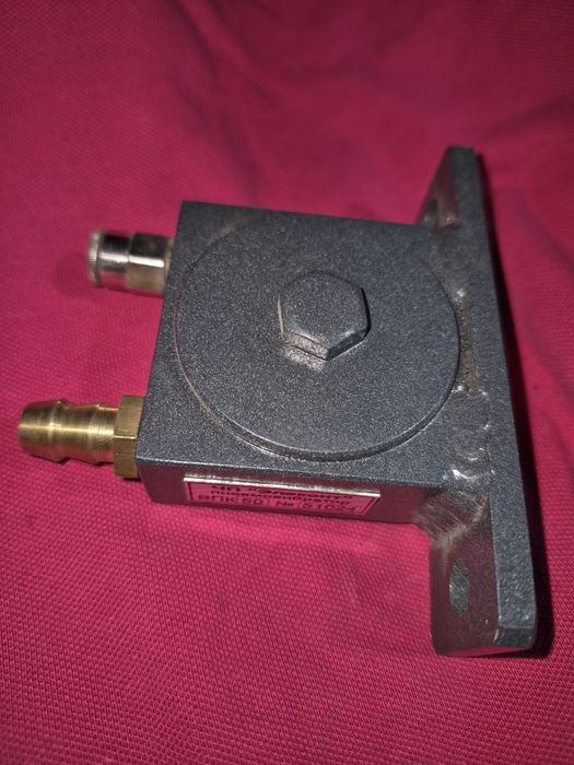 Пневматичний вібратор ВПК - 50