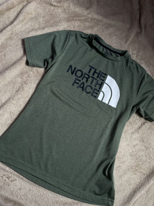 Футболка the north face
