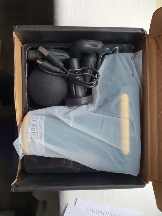 Массажер для спини, плечей